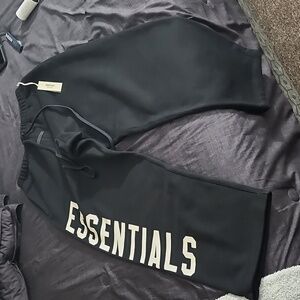 Fear of God Essentials Relaxed Fleece open hem sweats Sz L
